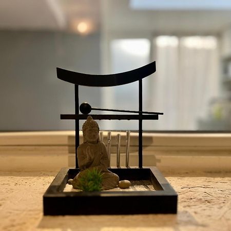 Escapade Romantique - Jacuzzi Et Parking Prive - 002 Apartment Rouen Ngoại thất bức ảnh